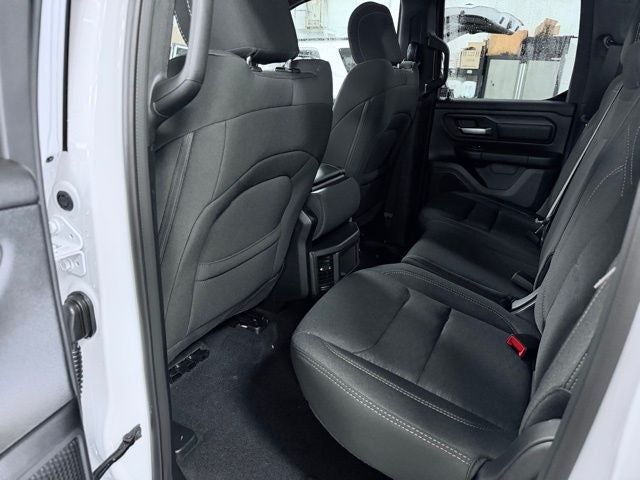 2026 RAM 1500 RAM 1500 TRADESMAN QUAD CAB 4X4 6'4' BOX