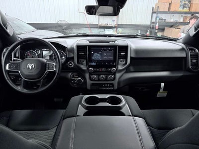 2026 RAM 1500 RAM 1500 TRADESMAN QUAD CAB 4X4 6'4' BOX