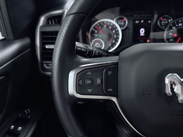 2026 RAM 1500 RAM 1500 TRADESMAN QUAD CAB 4X4 6'4' BOX