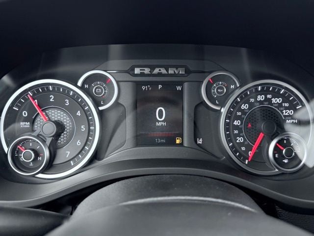 2026 RAM 1500 RAM 1500 TRADESMAN QUAD CAB 4X4 6'4' BOX