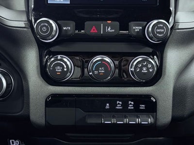 2026 RAM 1500 RAM 1500 TRADESMAN QUAD CAB 4X4 6'4' BOX