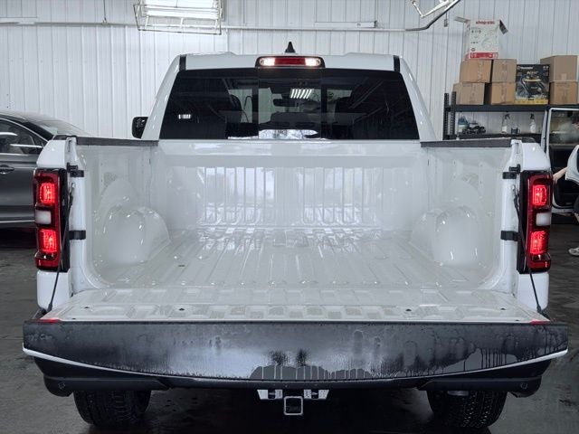 2026 RAM 1500 RAM 1500 TRADESMAN QUAD CAB 4X4 6'4' BOX