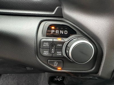 2027 RAM 1500 Big Horn/Lone Star