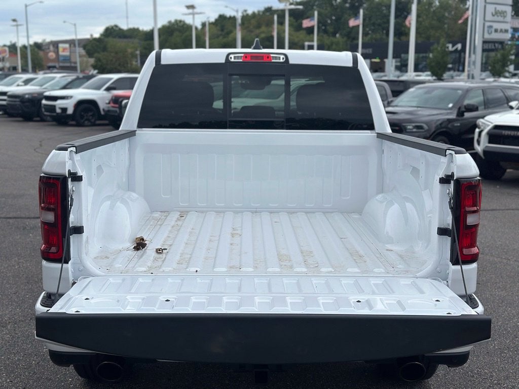 2027 RAM 1500 Big Horn/Lone Star