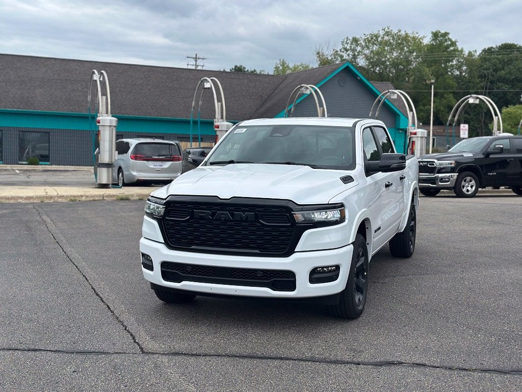 2027 RAM 1500 Big Horn/Lone Star