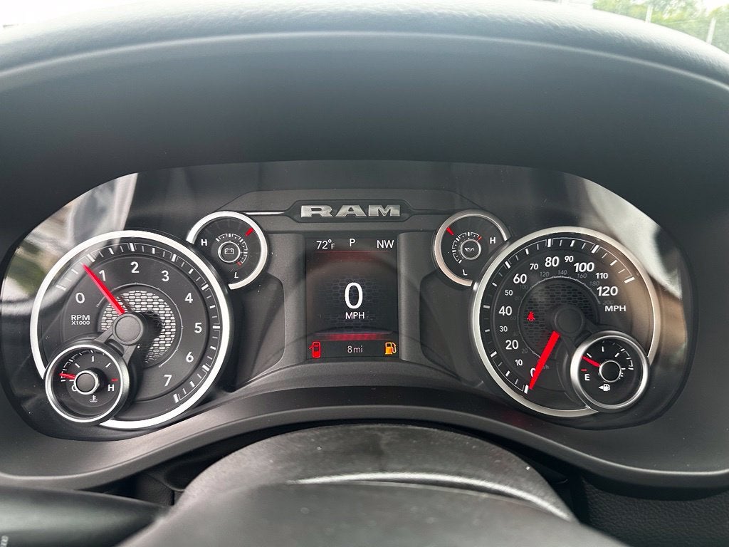 2027 RAM 1500 Big Horn/Lone Star