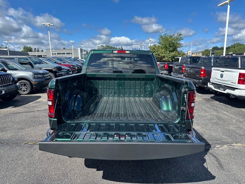2027 RAM 1500 Big Horn/Lone Star