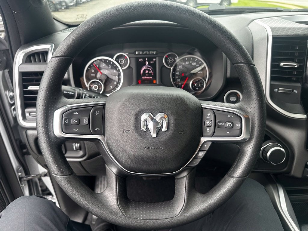 2027 RAM 1500 Big Horn/Lone Star