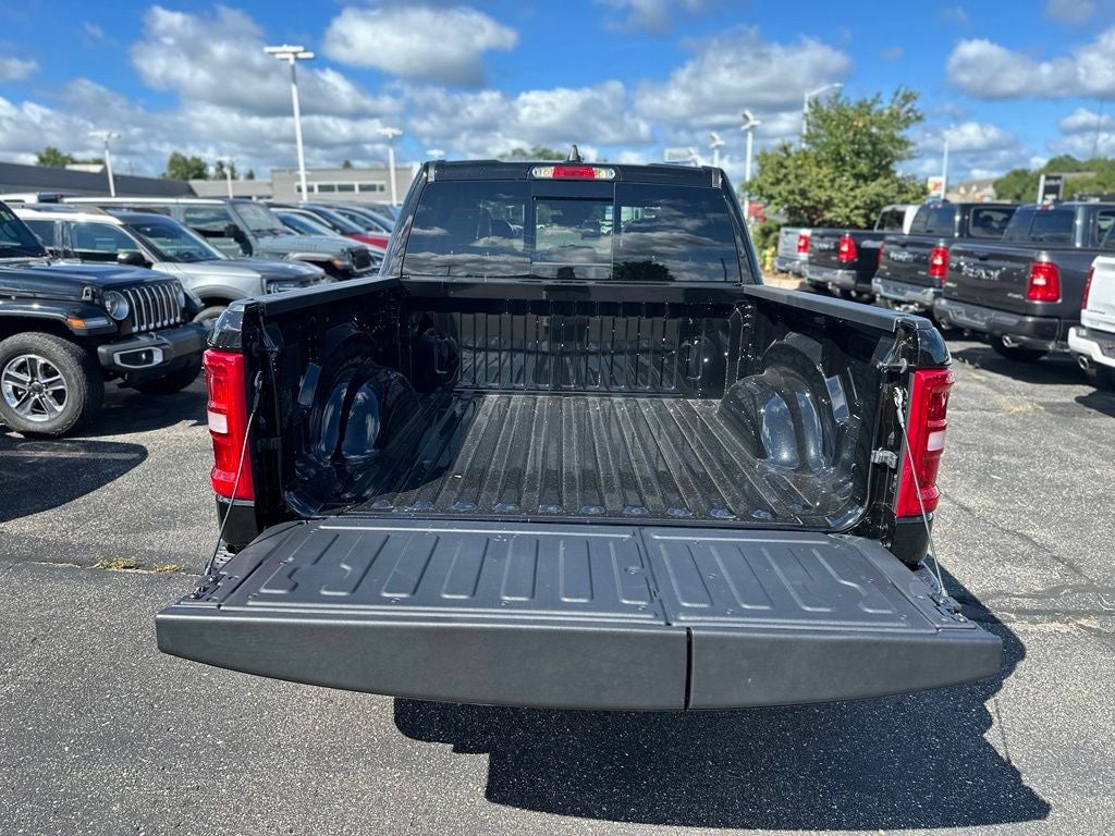 2027 RAM 1500 Big Horn/Lone Star