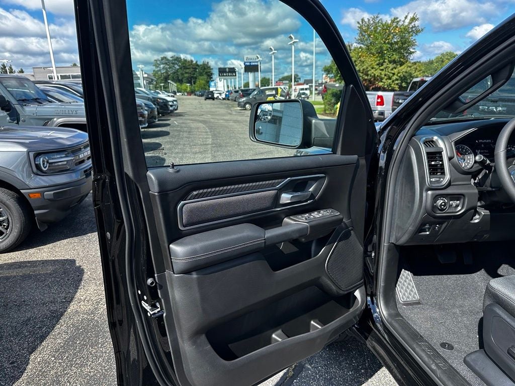 2027 RAM 1500 Big Horn/Lone Star