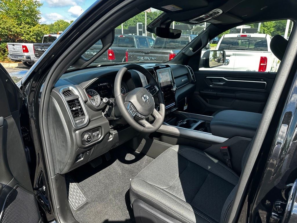 2027 RAM 1500 Big Horn/Lone Star