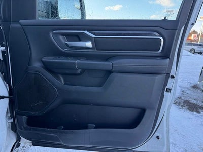 2024 RAM 1500 Big Horn Crew Cab 4x4 5'7' Box