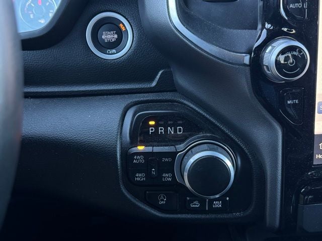 2024 RAM 1500 Big Horn Crew Cab 4x4 5'7' Box