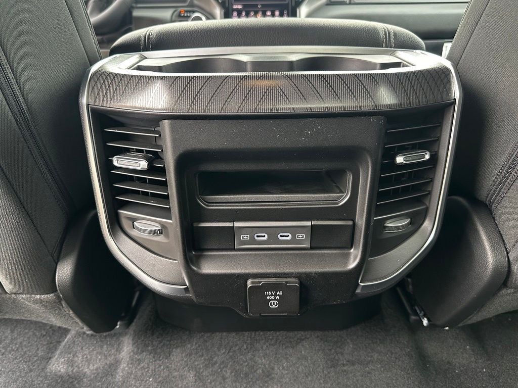 2027 RAM 1500 Big Horn/Lone Star