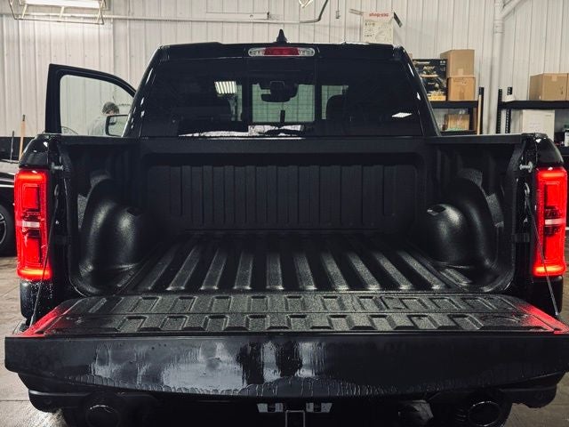 2026 RAM 1500 RAM 1500 LIMITED CREW CAB 4X4 5'7' BOX