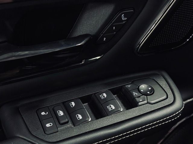 2026 RAM 1500 RAM 1500 LIMITED CREW CAB 4X4 5'7' BOX