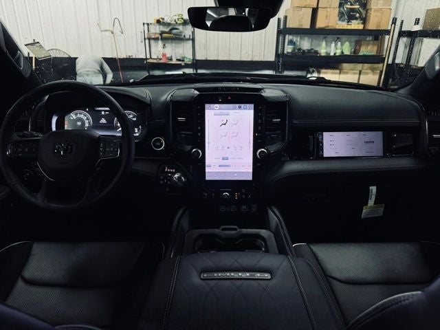 2026 RAM 1500 RAM 1500 LIMITED CREW CAB 4X4 5'7' BOX