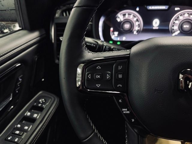 2026 RAM 1500 RAM 1500 LIMITED CREW CAB 4X4 5'7' BOX