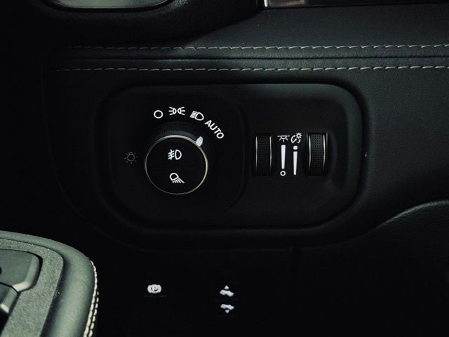 2026 RAM 1500 RAM 1500 LIMITED CREW CAB 4X4 5'7' BOX