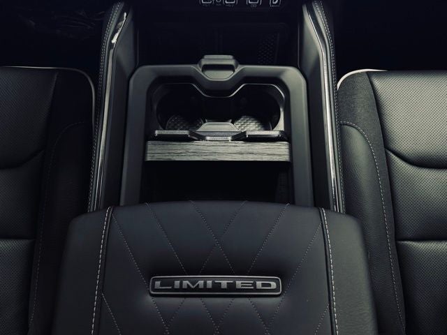 2026 RAM 1500 RAM 1500 LIMITED CREW CAB 4X4 5'7' BOX