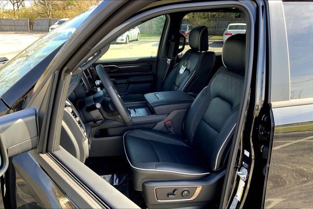 2026 RAM 1500 RAM 1500 LIMITED CREW CAB 4X4 5'7' BOX