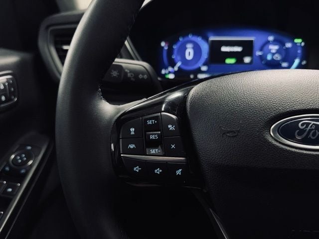 2022 Ford Escape Hybrid Titanium Hybrid