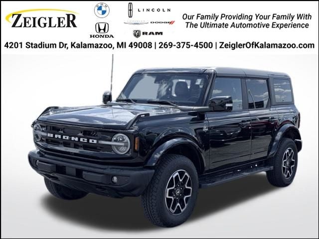 2023 Ford Bronco Outer Banks 4x4's photo
