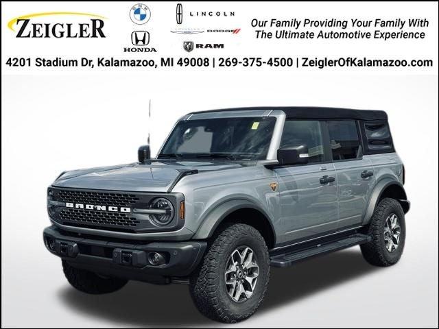 2023 Ford Bronco Badlands 4x4's photo