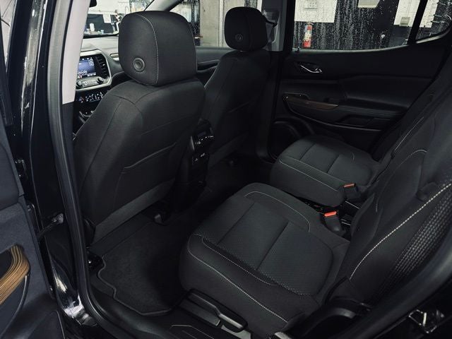 2023 GMC Acadia AWD SLE