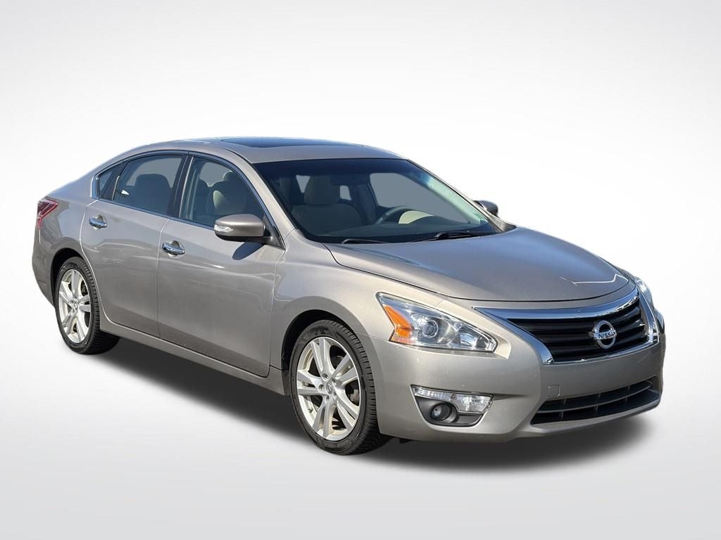 Used 2013 Nissan Altima Sedan SV with VIN 1N4BL3AP3DN538753 for sale in Kalamazoo, MI