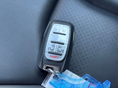 2025 Chrysler Pacifica Select * Certified Pre-Owned *