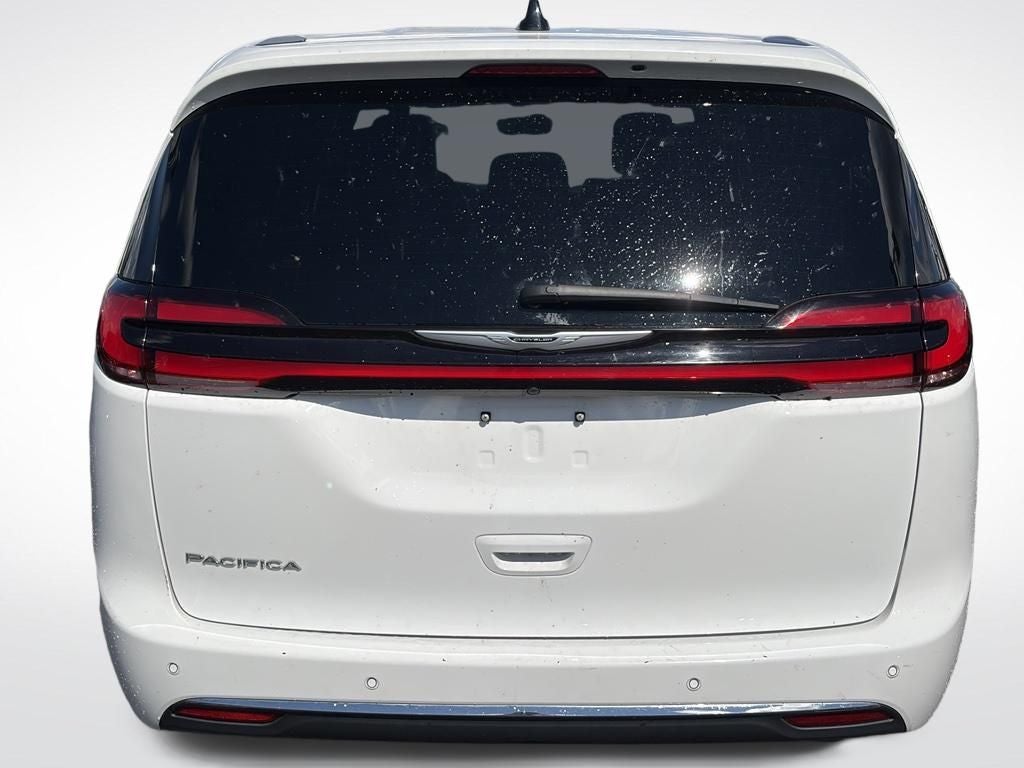 2025 Chrysler Pacifica Select * Certified Pre-Owned *