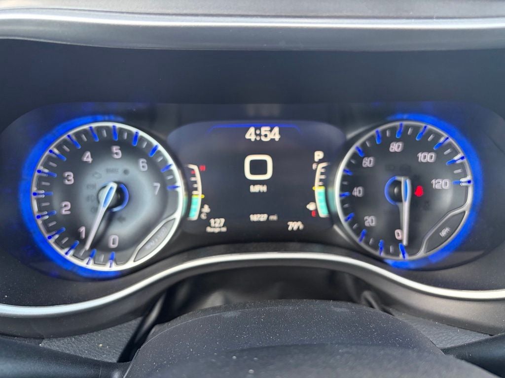 2025 Chrysler Pacifica Select * Certified Pre-Owned *