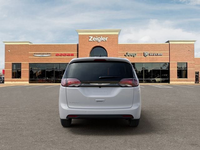 2026 Chrysler Voyager VOYAGER LX