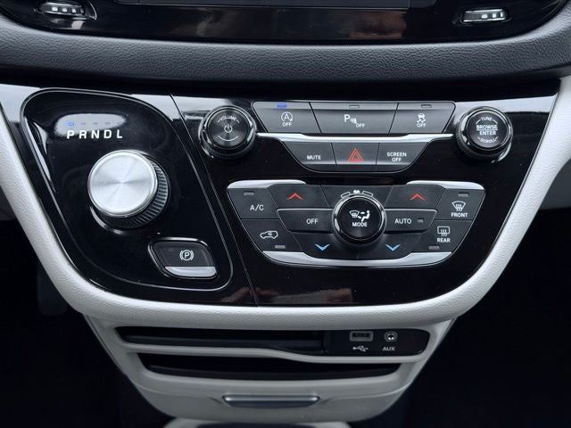 2018 Chrysler Pacifica Touring Plus