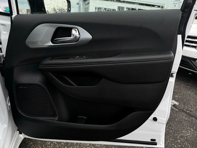 2026 Chrysler Pacifica PACIFICA LIMITED AWD