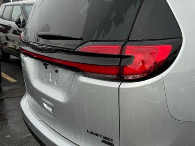 2026 Chrysler Pacifica PACIFICA LIMITED AWD