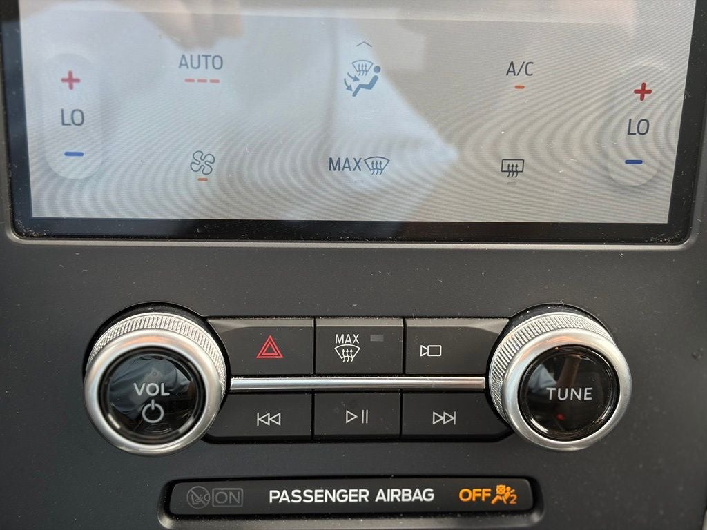 2023 Ford Edge SE