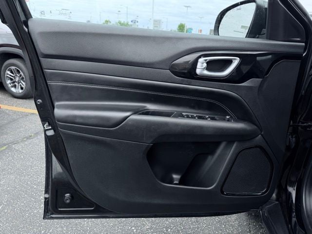 2023 Jeep Compass Altitude