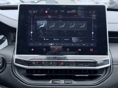 2023 Jeep Compass Altitude