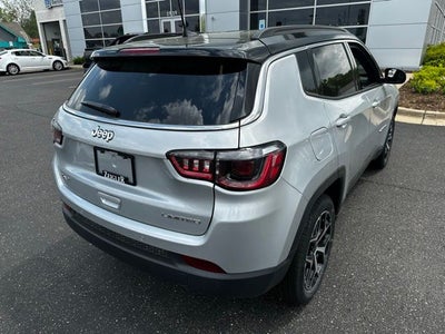 2025 Jeep Compass COMPASS LIMITED 4X4