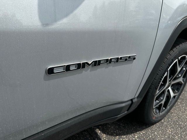 2025 Jeep Compass COMPASS LIMITED 4X4