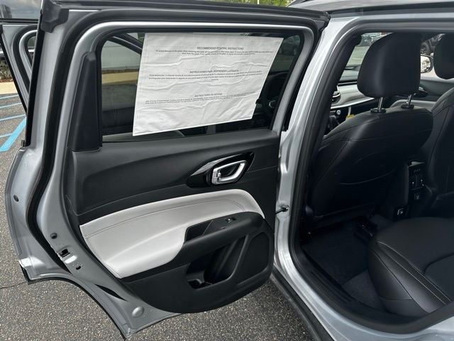 2025 Jeep Compass COMPASS LIMITED 4X4