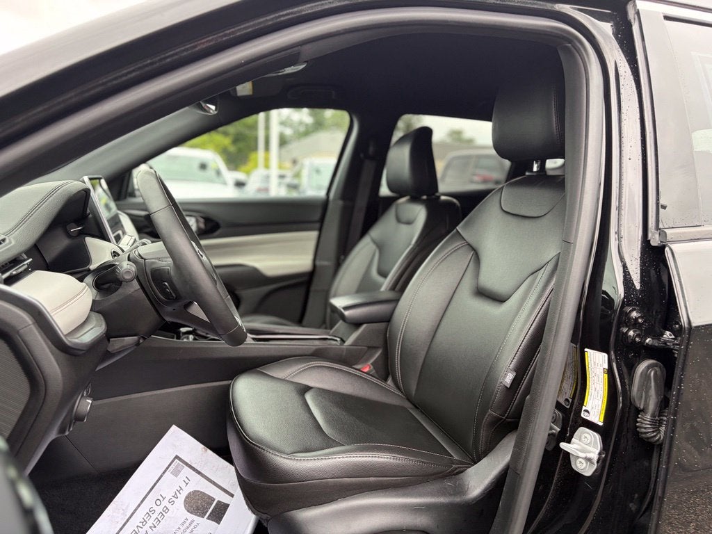 2025 Jeep Compass Limited * Certified Pre-Owned *