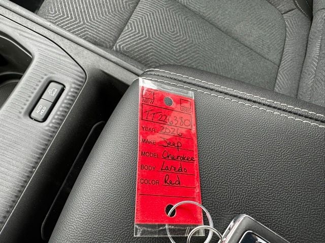 2026 Jeep Cherokee CHEROKEE LAREDO 4X4