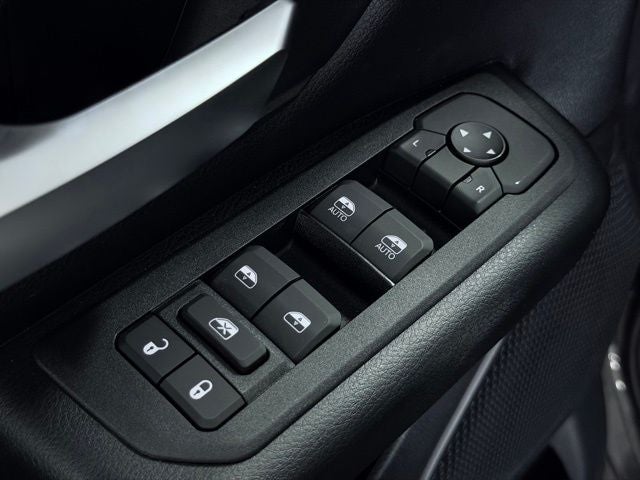 2026 RAM 1500 RAM 1500 EXPRESS CREW CAB 4X4 5'7' BOX