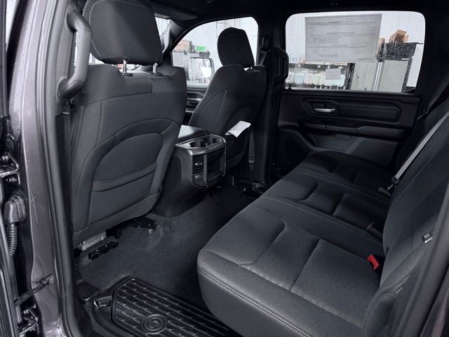 2026 RAM 1500 RAM 1500 EXPRESS CREW CAB 4X4 5'7' BOX