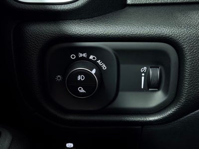 2026 RAM 1500 RAM 1500 EXPRESS CREW CAB 4X4 5'7' BOX