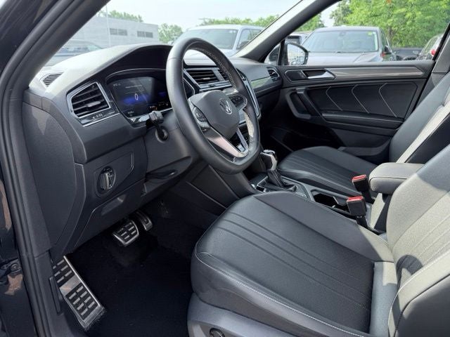 2023 Volkswagen Tiguan 2.0T SE R-Line Black