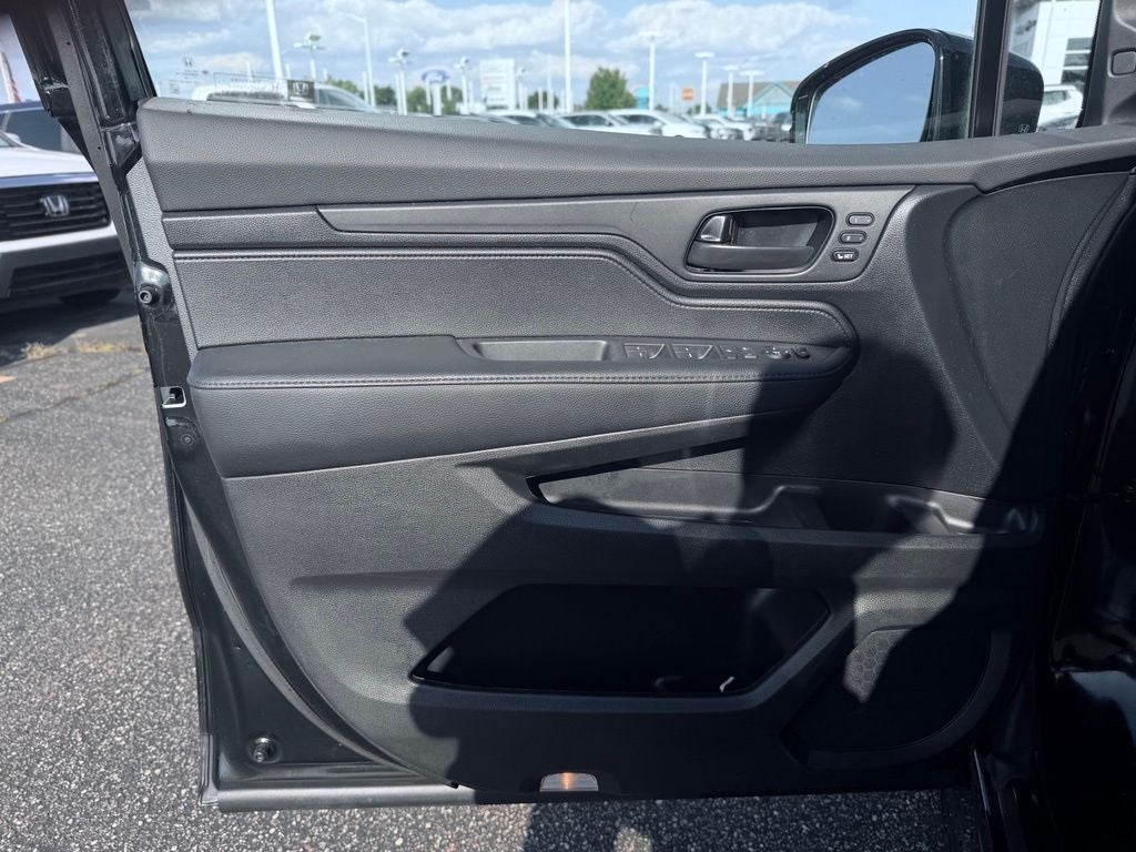 2025 Honda Odyssey Sport L - Photo 16